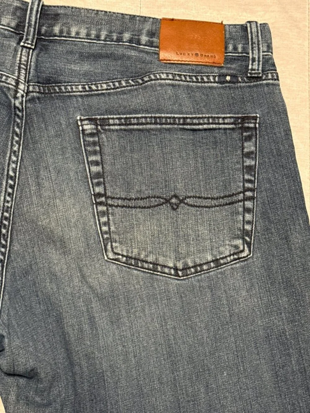 Lucky Brand 221 Original Straight Leg Denim Jeans Mens W38 L32 Dark Wash Zip Fly